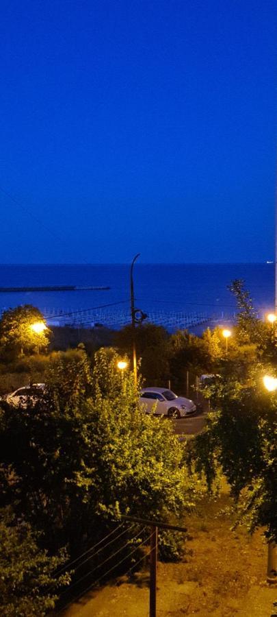 Lumiss Suite - Zoom Beach Constanţa Exterior foto